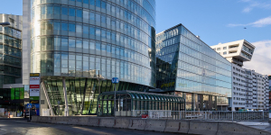 Mit Austria Wirtschaftsservice, ECOVIS Austria und H2 Hotel beziehen weitere Mieter das VIO PLAZA - ECOVIS in Österreich