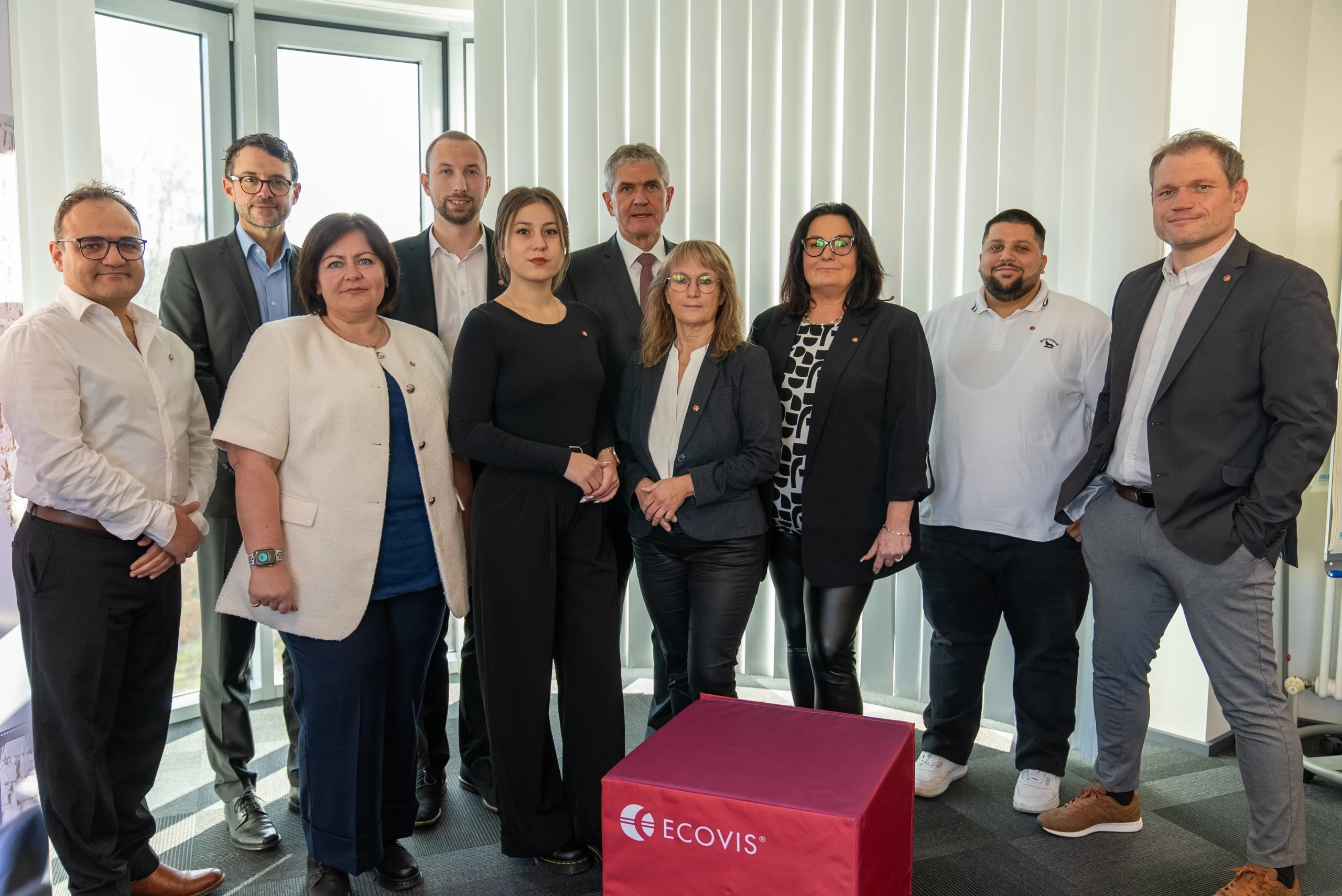 Gruppenbild ganzes Team