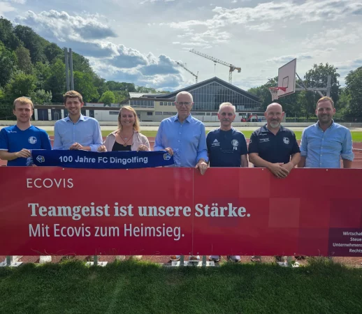 Ecovis Dingolfing unterstützt den FC Dingolfing