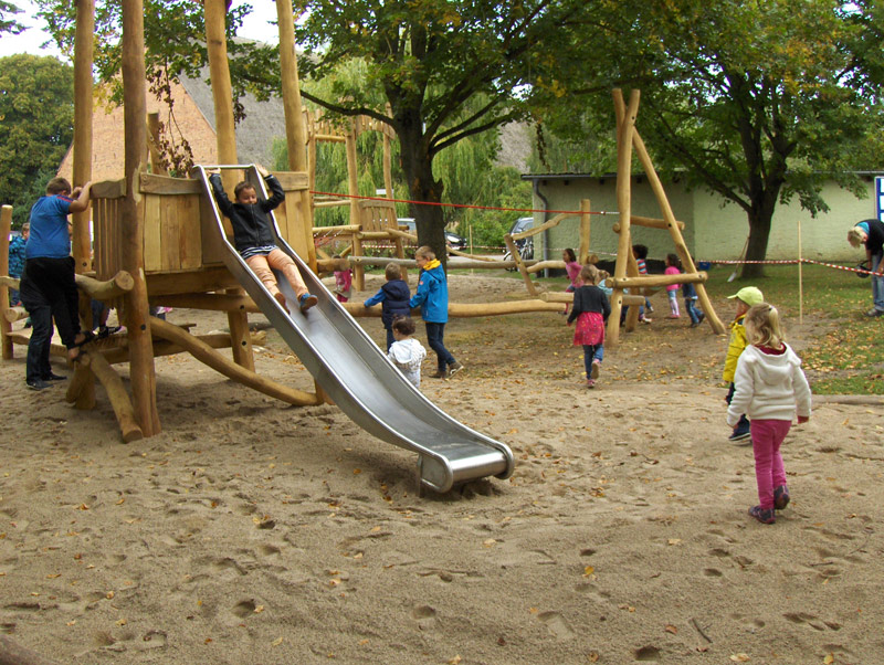 Kinderspielplatz Multikulti in Sanitz, Projekt „Zusammenspiel“