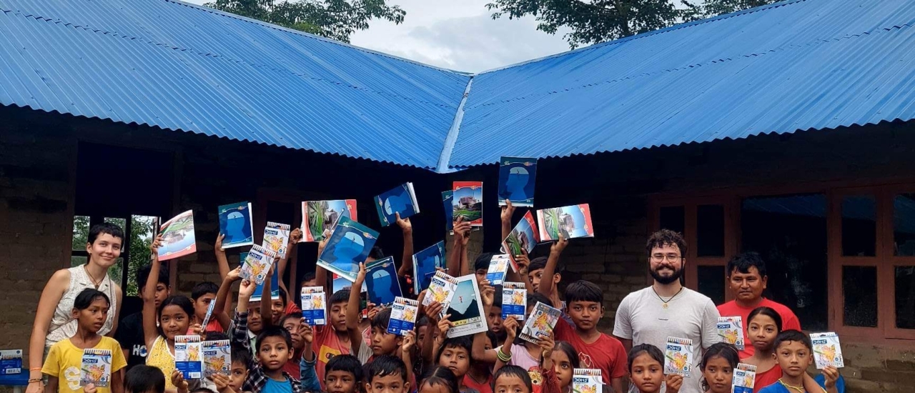 Eine Happy School für Bote Tole in Nepal: Der Charity Clubber e.V. Bad Doberan