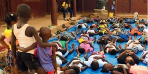 One Day e.V. – Yoga for Streetkids in Sierra Leone - Ecovis & friends Stiftung
