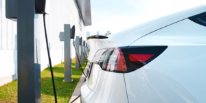 Umweltbonus: Neue Förderbedingungen für Elektrofahrzeuge - Ecovis Unternehmensberater