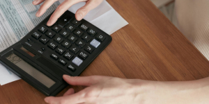 Reducción de IVA a personas físicas no residentes - Ecovis en Uruguay