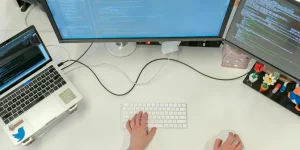 IRNR – Programadores del exterior: aplica retención extensión de fuente? - Ecovis en Uruguay